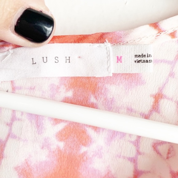 LUSH Cropped Tie Dye Pink Tank Back Buttons Semi Sheer Scoop Neck Size Medium - Picture 4 of 4